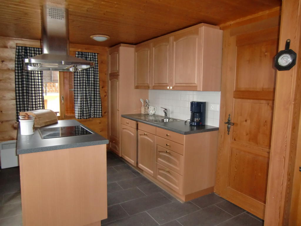 Chalet Valaisia Riederalp Rum bild